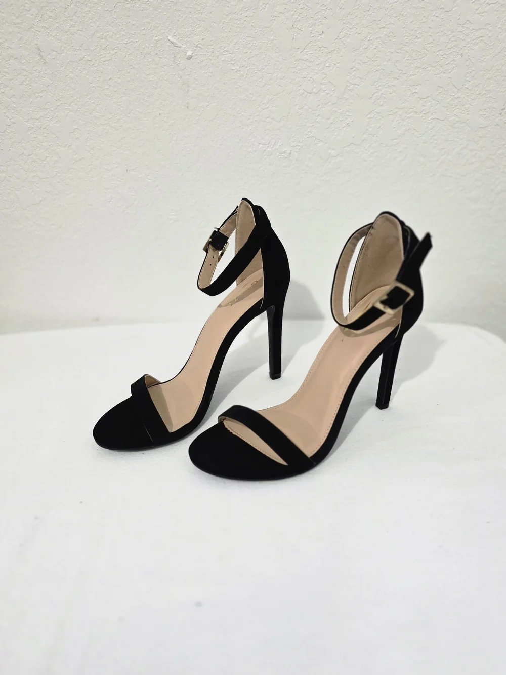 Glaze Black Suede High Heel Ankle-Strap Sandals Size 8